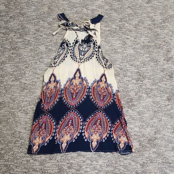 Sleeveless blouse - Picture 6 of 7